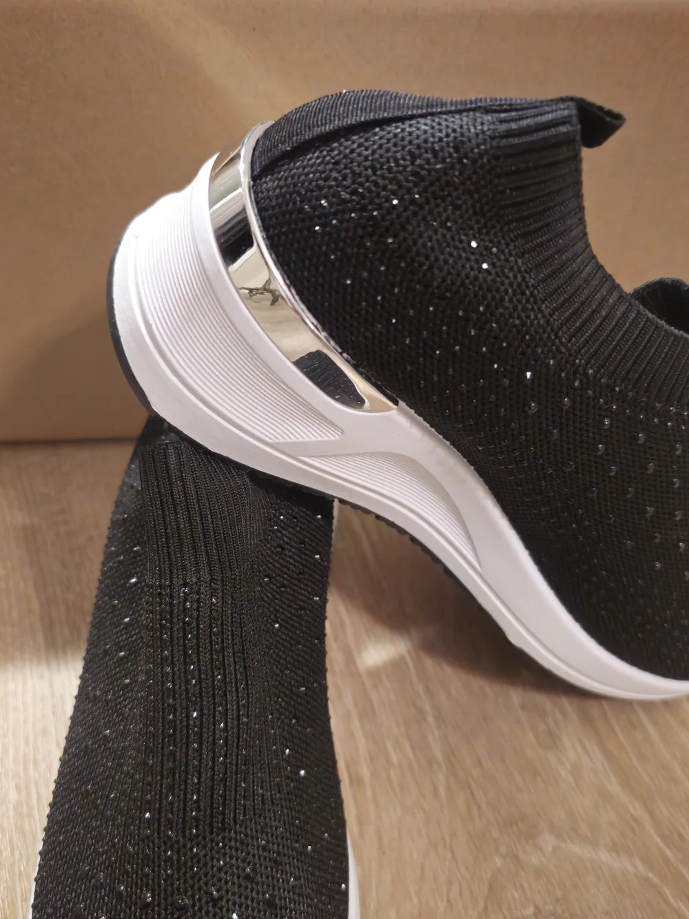 Tommy Bahama Black Slip-On Sneaker with Silver Heel Accent Size 6.5